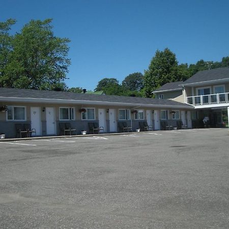 Motel Chevalier Квебек Екстериор снимка