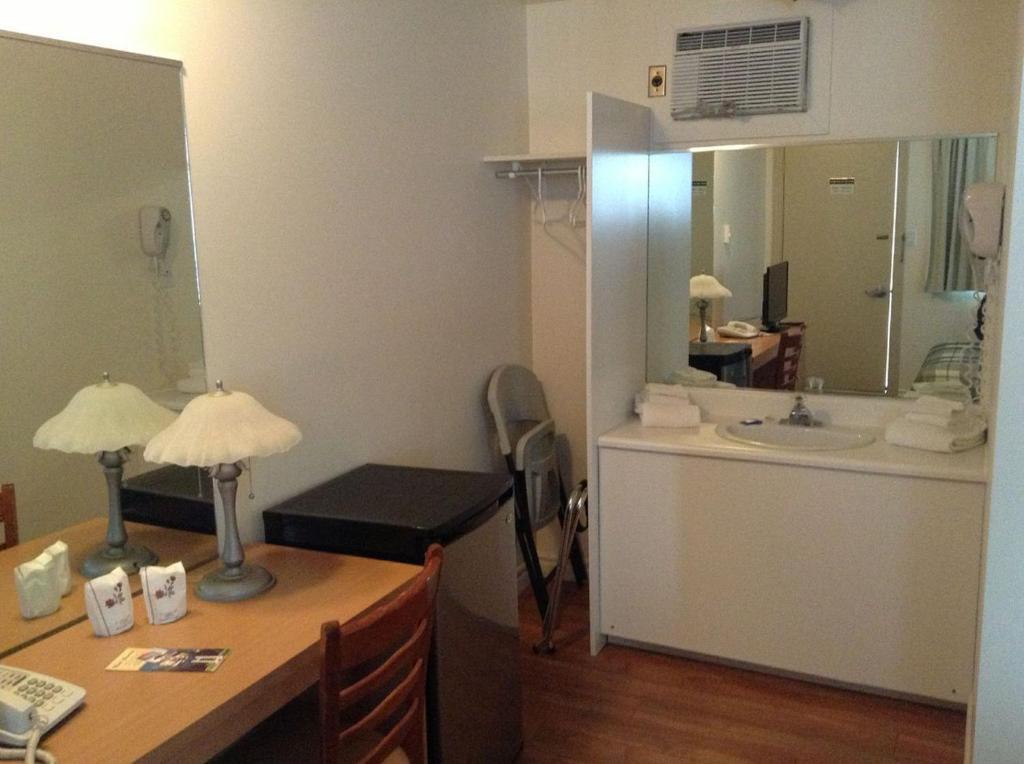 Motel Chevalier Квебек Екстериор снимка
