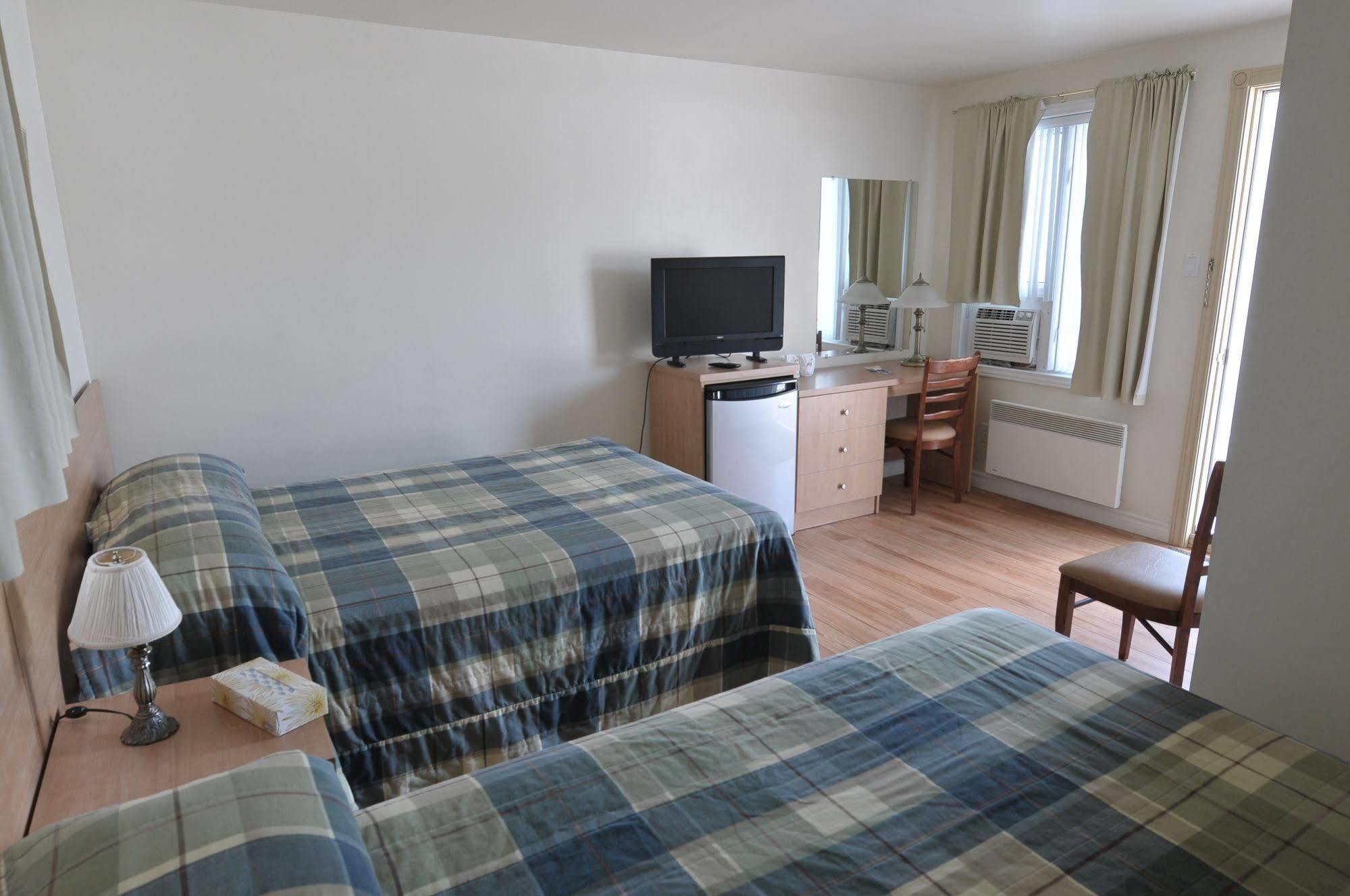 Motel Chevalier Квебек Екстериор снимка